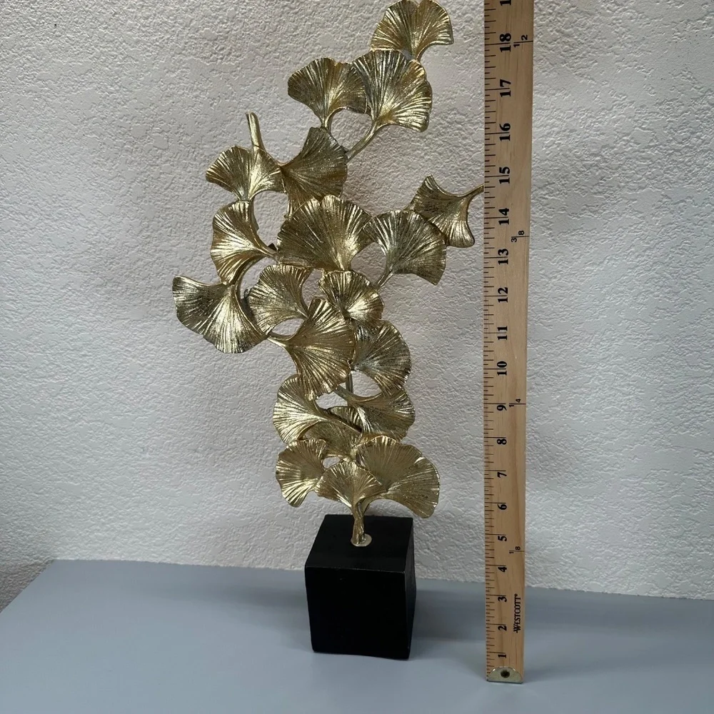 Deco 79 Polystone Foral Handmade Decorative Sculpture Home Decor Minimalist